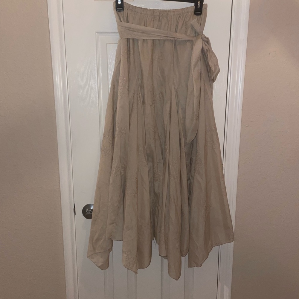Kommotion NY Maxi Skirt Cream Skirt Embroidered Size M